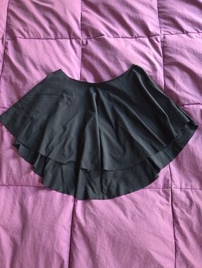 Capezio Black Short Flouncy Ballet Skirt With Unfinished Edges Size M